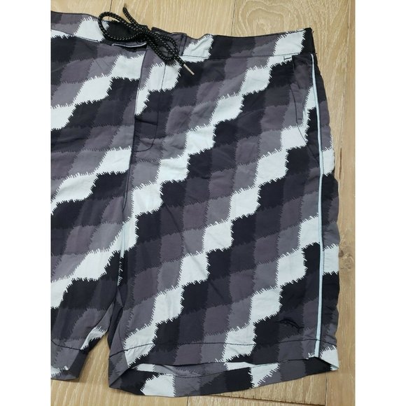 Tommy Bahama Relax Men's Swim Trunks XL Lace Up Front Mesh Lined Geometric - Picture 3 of 9